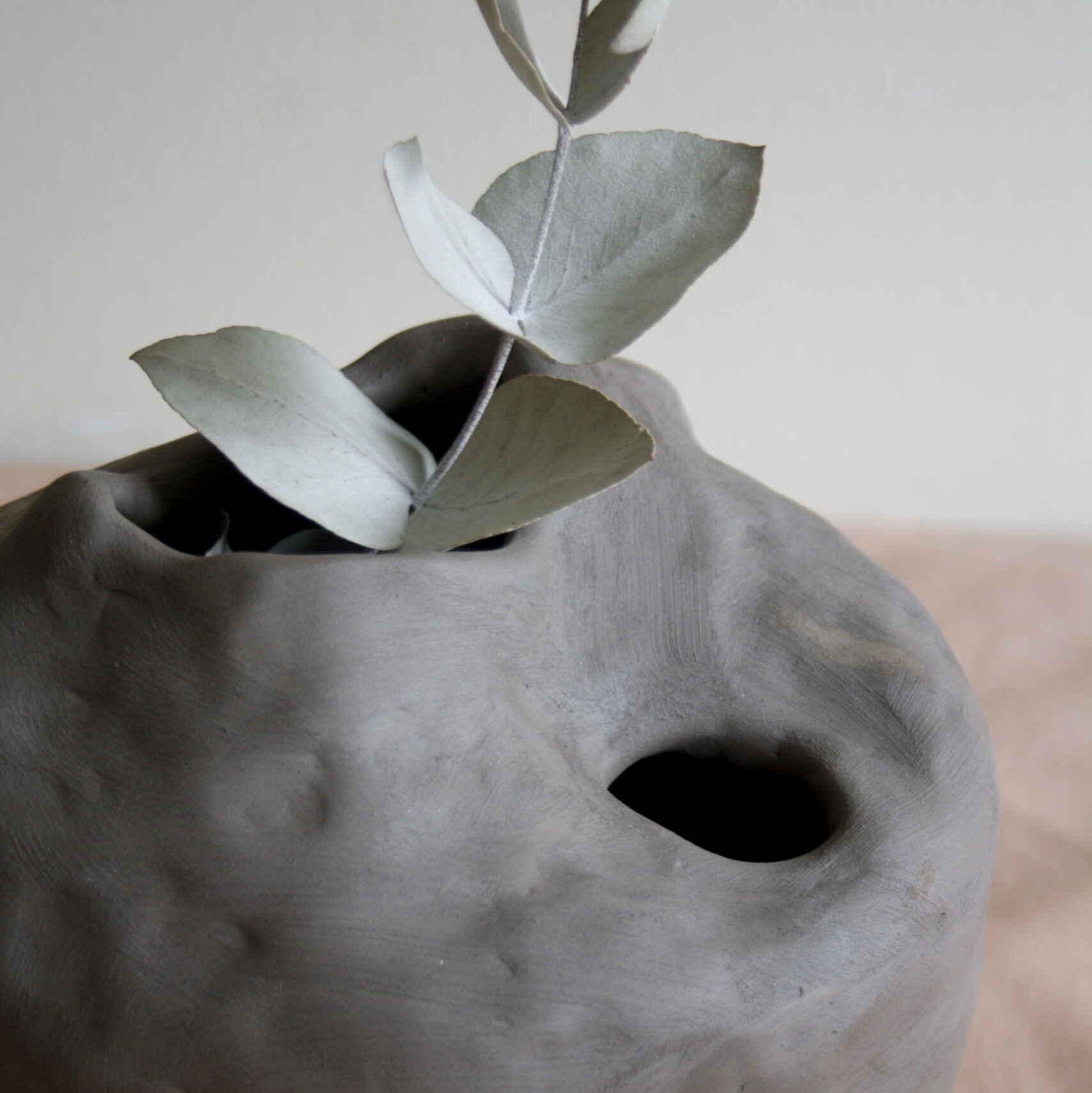 Jarrón negro | Natura - Imagen 2